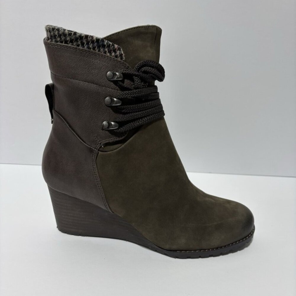 Cobb Hill Women’s Lucinda Lace Boots Brown, Size 8.5 Wide